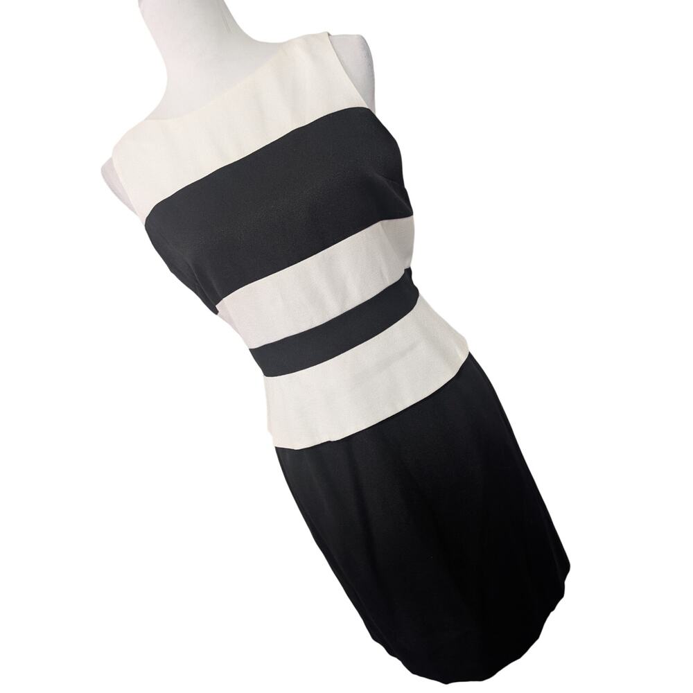 SCARLETT! BOLD BLACK & WHITE STRIPED PEPLUM TOP SLEEVELESS DRESS! SZ 7/8